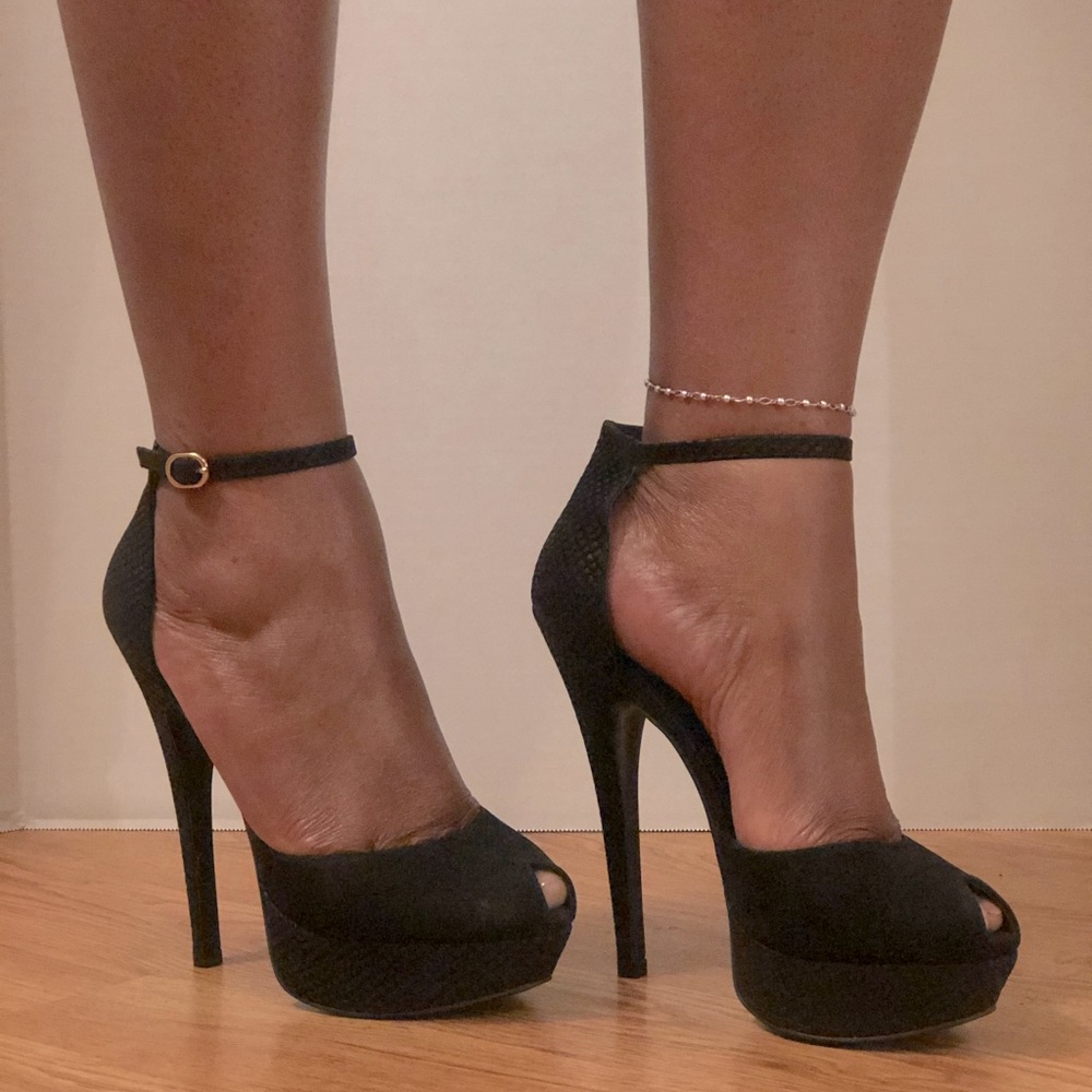 (NEW) Black Peep Toe Stiletto Heels